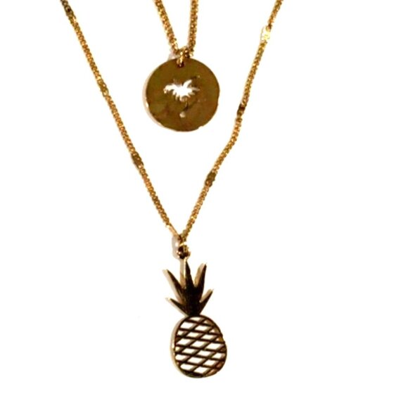🍍 Trendy Gold-Tone Layered Pineapple Necklace - Fun & Playful Women's Jewelry - Picture 1 of 10